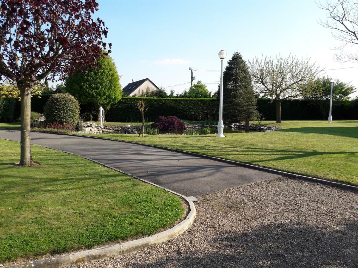 Gite La Pinetterie Civray-de-Touraine ภายนอก รูปภาพ